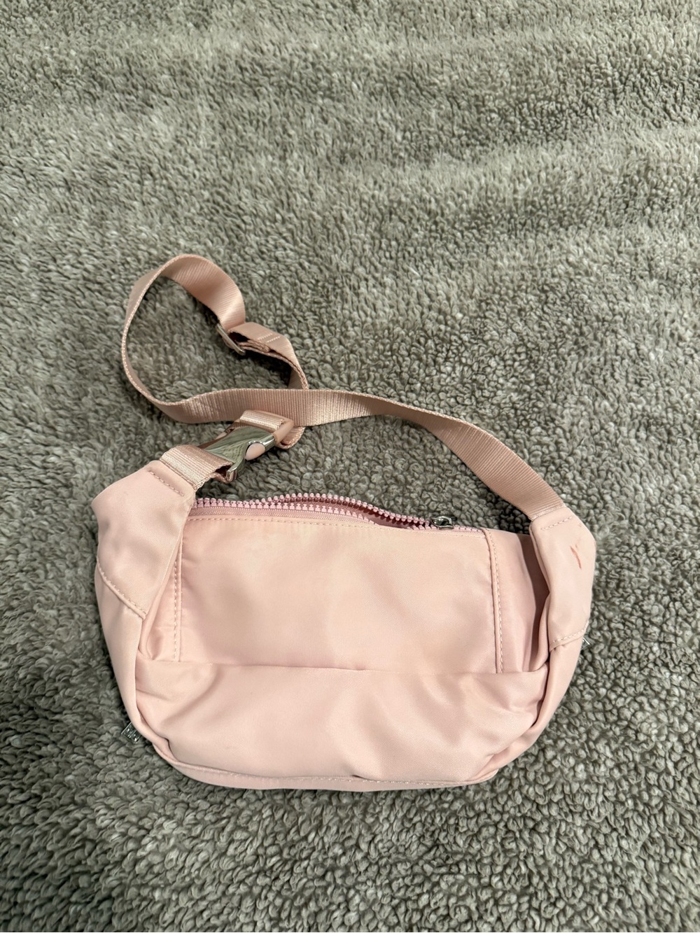 RARE ALO Yoga Ballet Pink Crossbody Waist Bag - Picture 5 of 5